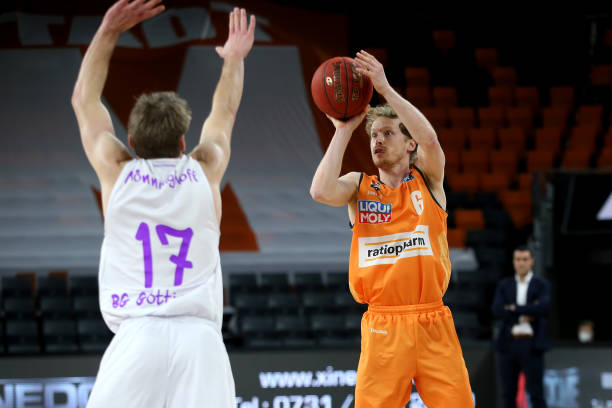 率队获胜 率队获胜