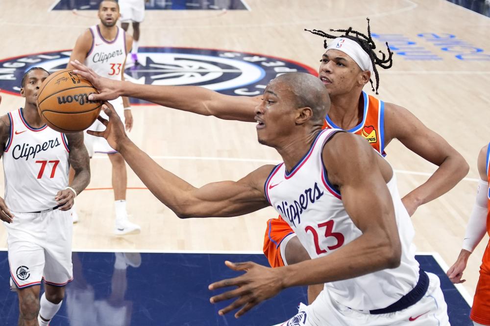 他不仅凭借 他不仅凭借